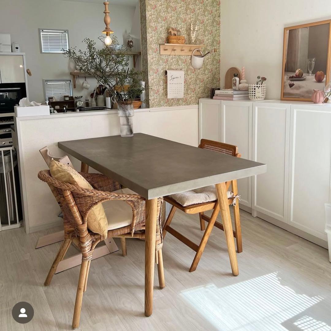 カーサヒルズ　コンクリート天板テーブル　160cm 4人掛け　モルタル