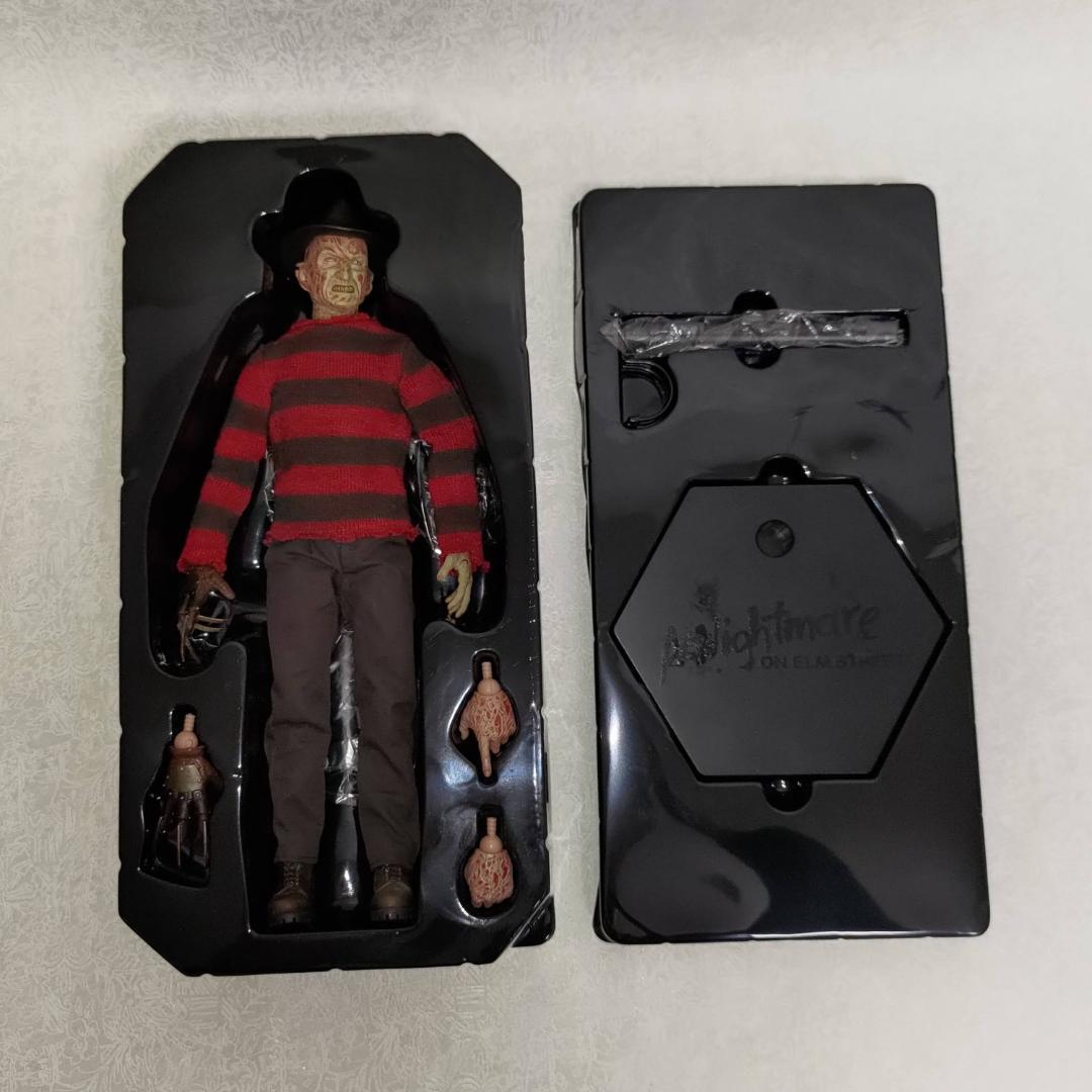 『エルム街の悪夢3/惨劇の館』1/6スケールフィギュア フレディ・クルーガー