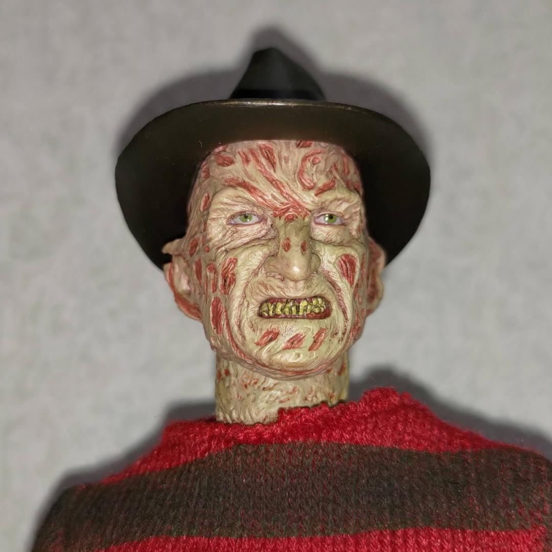 『エルム街の悪夢3/惨劇の館』1/6スケールフィギュア フレディ・クルーガー