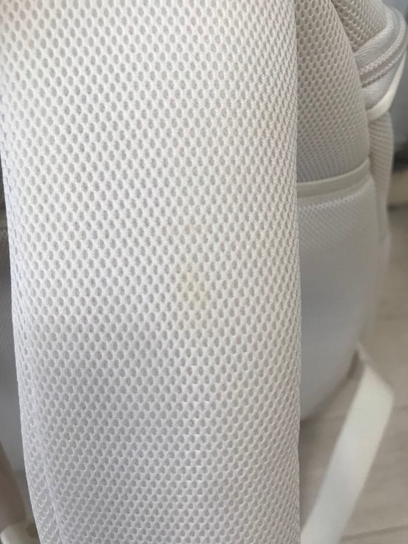 ホワイト メッシュ リュック型キャリーバッグmonchéri Mサイズ