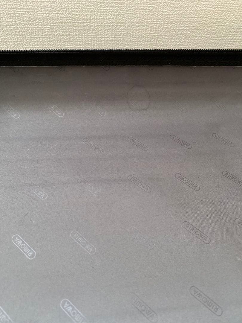 RIMOWA リモワ　希少　2輪　機内持ち込み　マットブラック