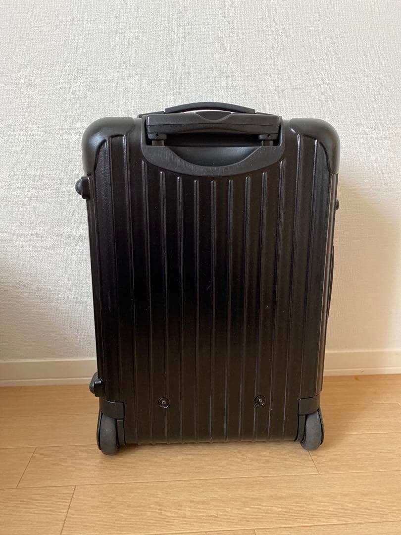 RIMOWA リモワ　希少　2輪　機内持ち込み　マットブラック