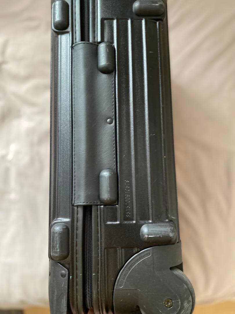 RIMOWA リモワ　希少　2輪　機内持ち込み　マットブラック