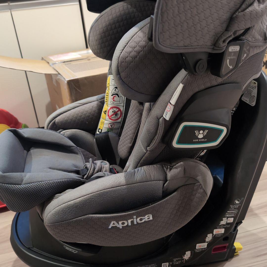 Aprica フラディアグロウ ISOFIX 360° セーフティ グレー