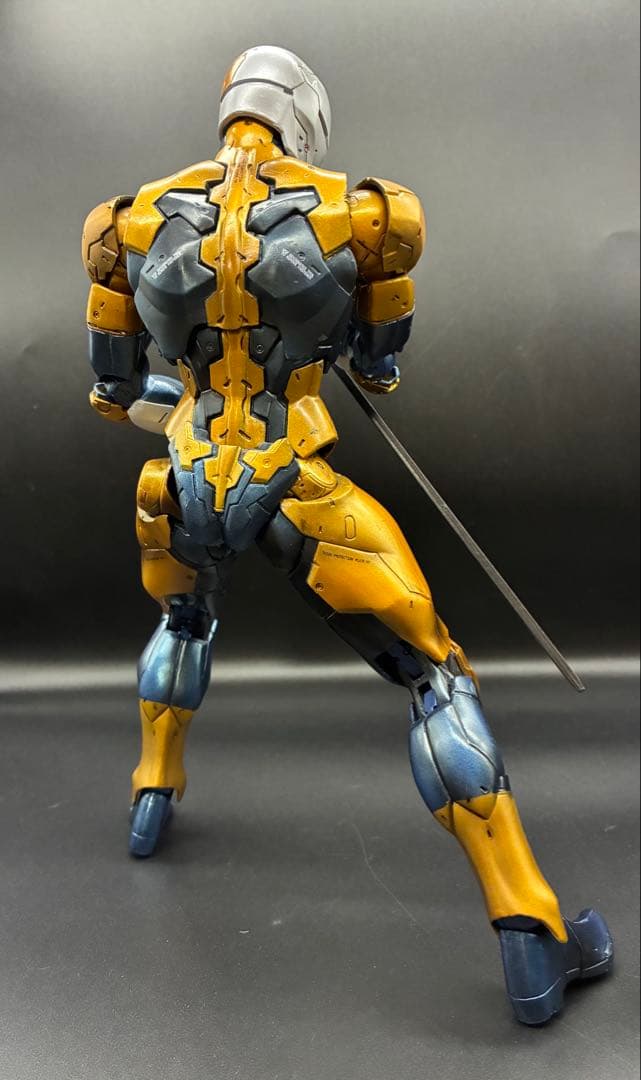 プレイアーツ改　サイボーグ忍者　メタルギアソリッド