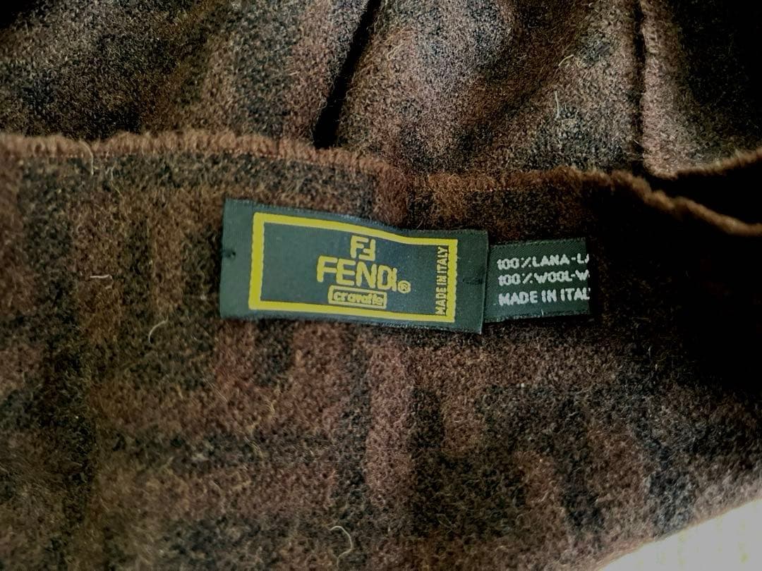 ◆FENDIフェンディ ズッカ柄 マフラー ブラウン USED 男女兼用◆