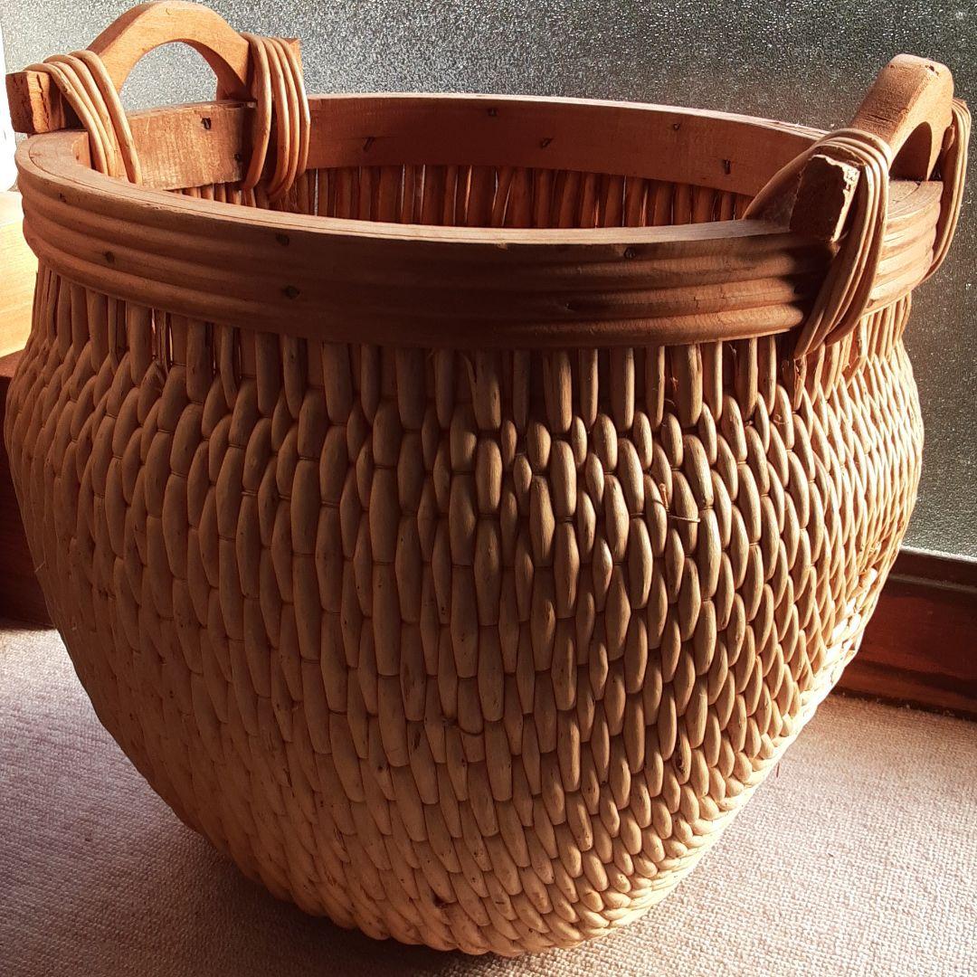 高山工芸　ぽってりした大きなかごバスケット