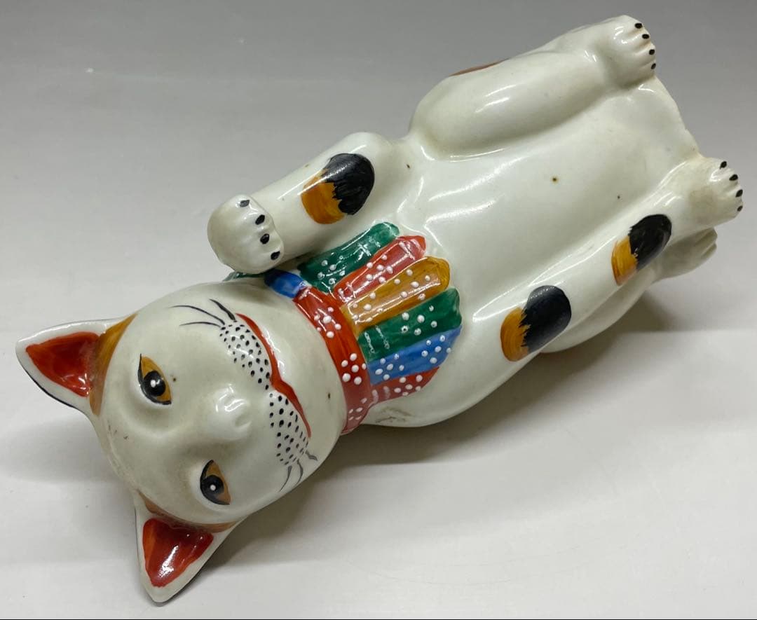 古伊万里　招き猫　商売繁盛　幸福　置物 　y310