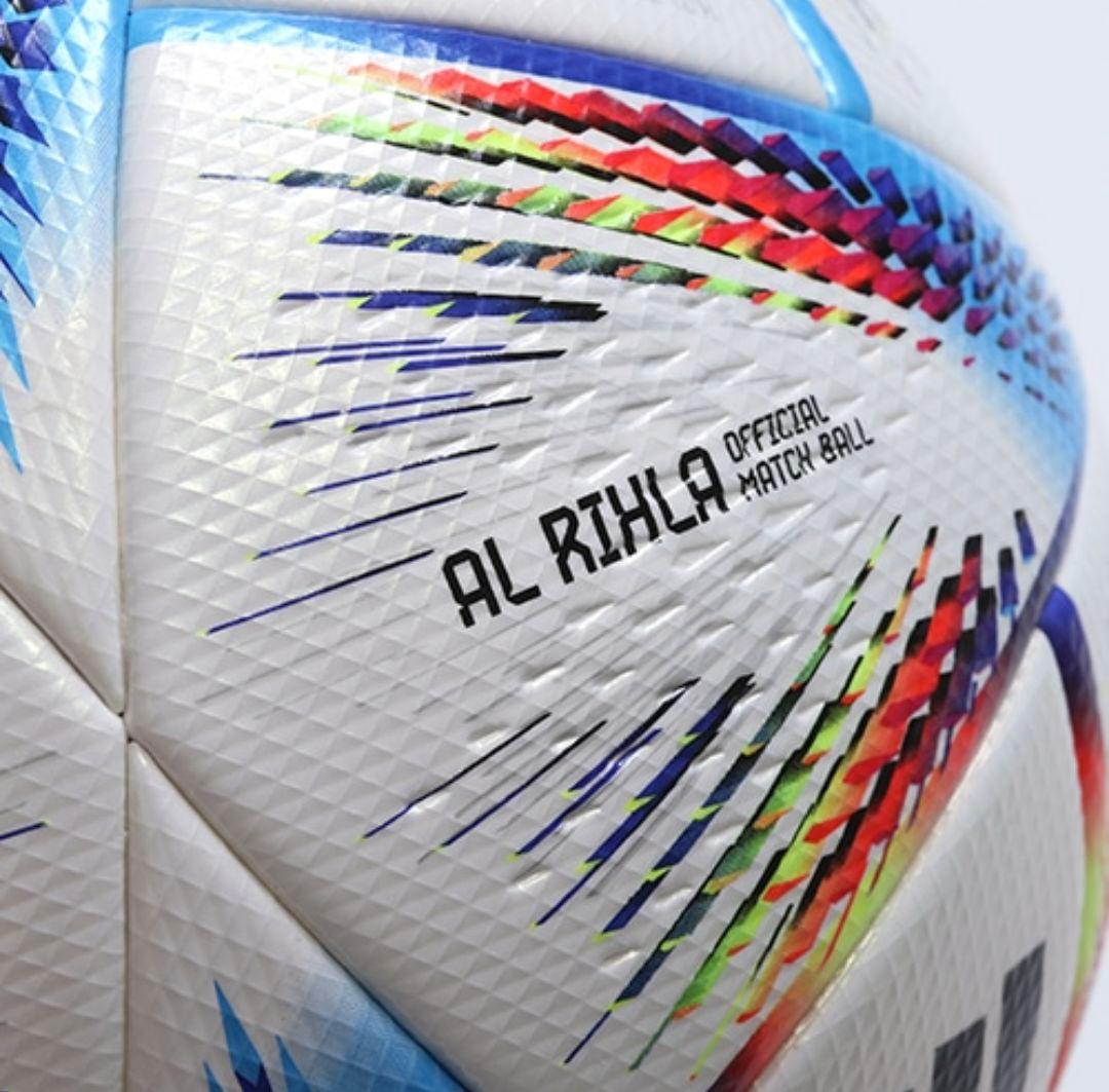 カタールW杯 試合球　アディダス　新品サッカーボール　5号球