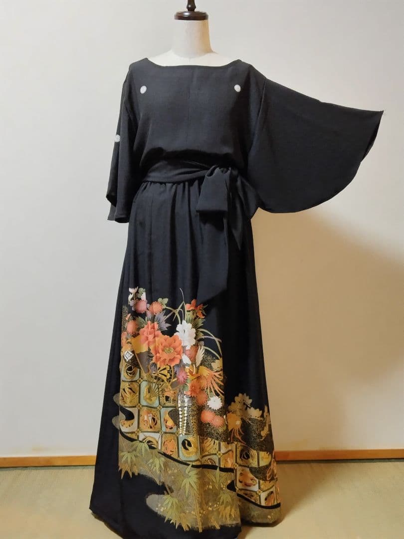 B2065 留袖リメイク袖広がりデザインフォーマルパーティードレス