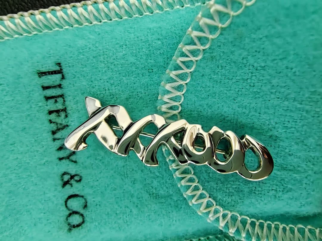 ティファニー 　パロマ・ピカソ　ラブ&キス　ブローチ　シルバー