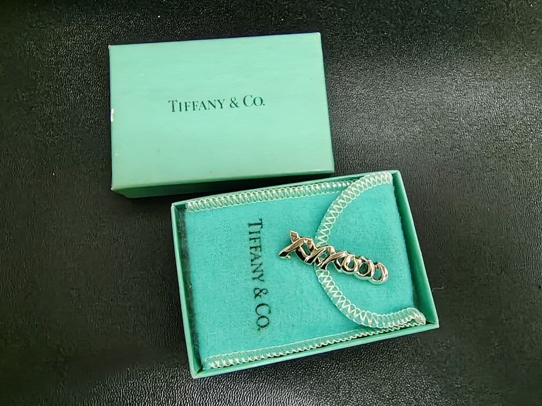 ティファニー 　パロマ・ピカソ　ラブ&キス　ブローチ　シルバー