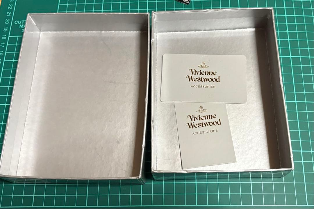 Vivienne Westwood ヴィヴィアンウエストウッド 三つ折り 財布