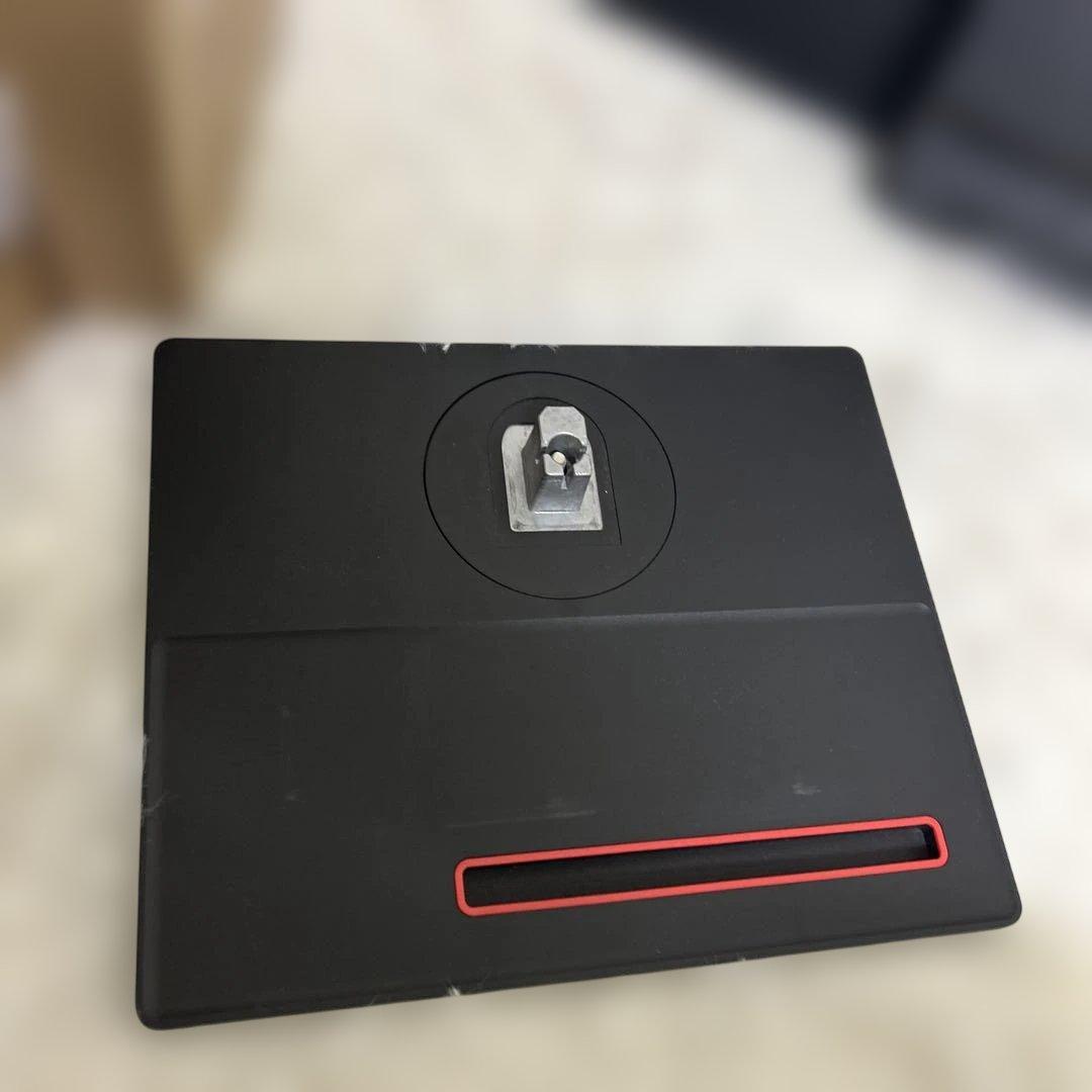 【美品】ThinkCentre Tiny-in-One 24 Gen 5 モニタ