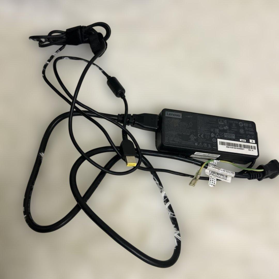 【美品】ThinkCentre Tiny-in-One 24 Gen 5 モニタ