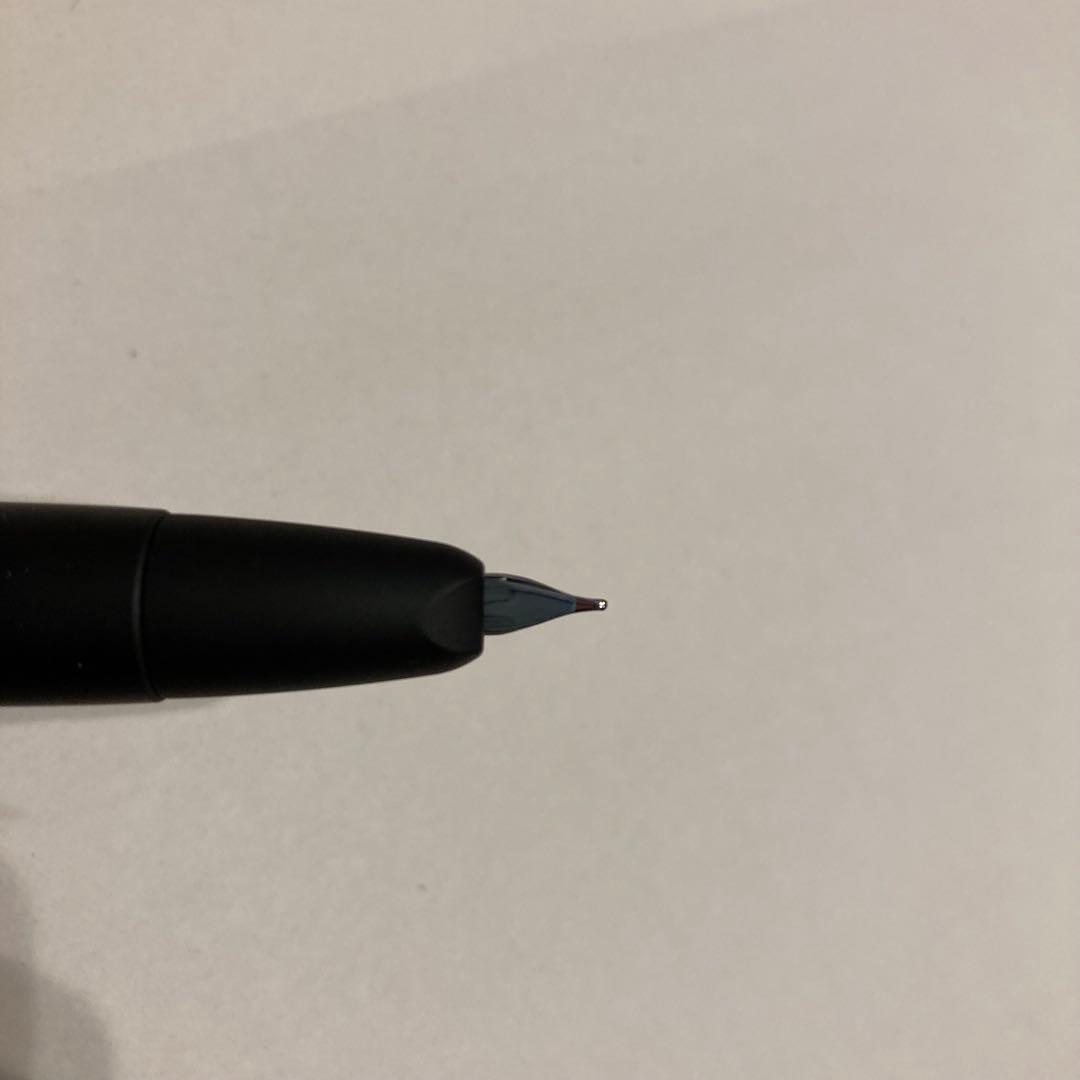 PILOT キャップレス 万年筆 ブラック ニブ（ペン先）M