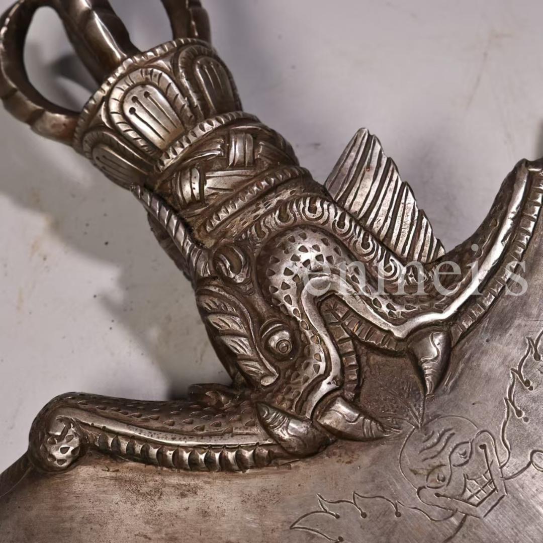 中国古美術・蔵伝工芸・旧チベット収寒鉄刻金剛降魔斧・文房置物・鎮宅辟邪・風水