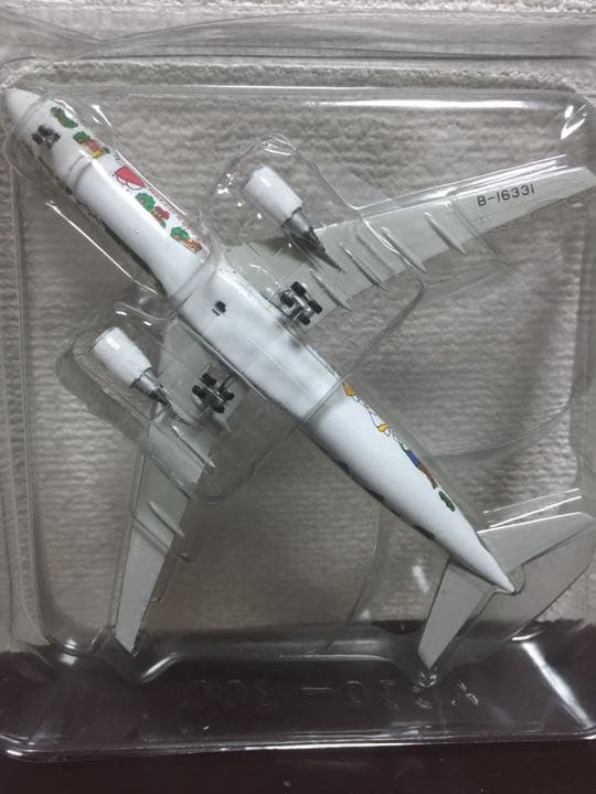 1/400 A330-300 エバーエアー