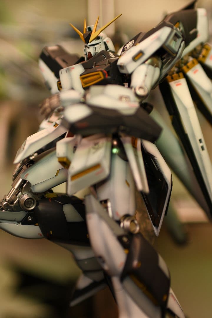 MGHi-vガンダム　全塗装完成品