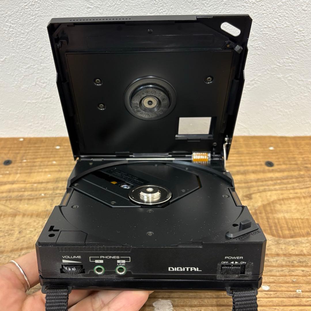 【動作未確認】 KENWOOD DPC-7 ポータブル　CDプレーヤー