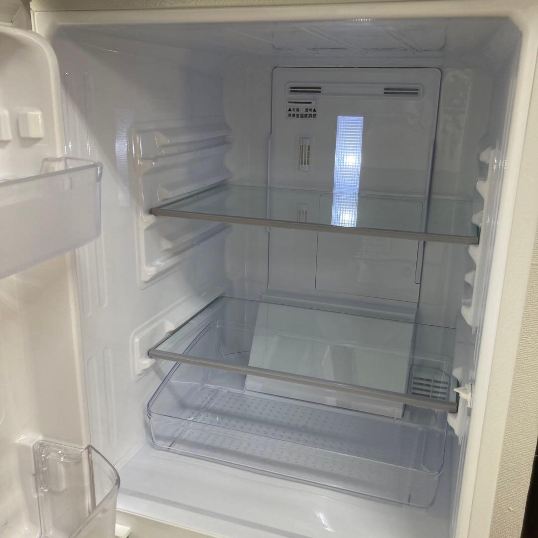 タラコ2019年製SHARP137L冷凍冷蔵庫　洗濯機まとめ買い配送込み