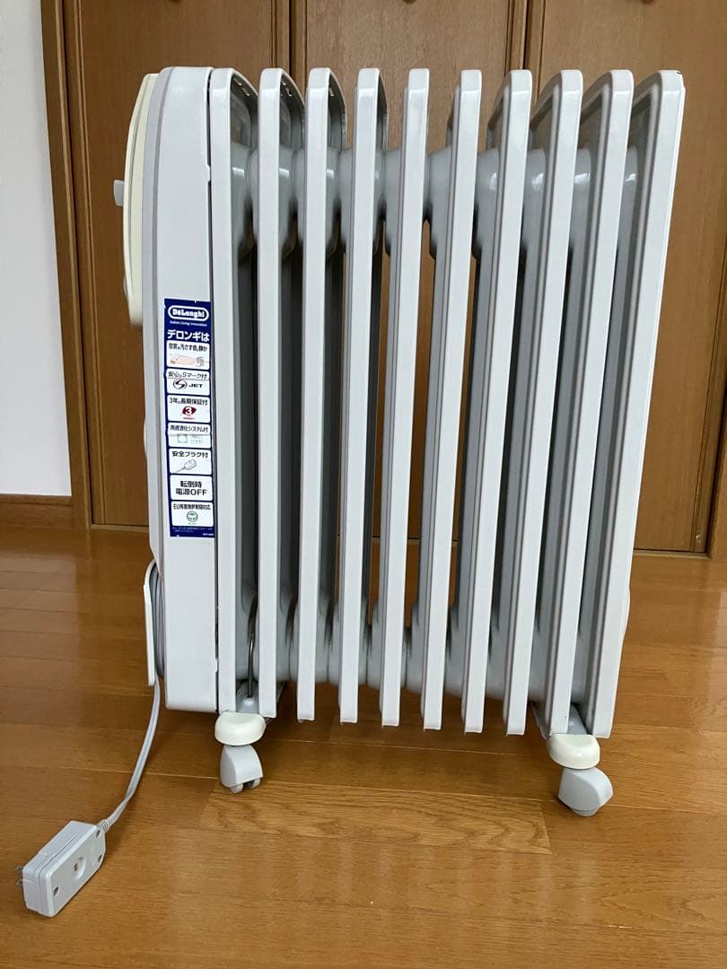 デロンギ　オイルヒーター　L字型フィン