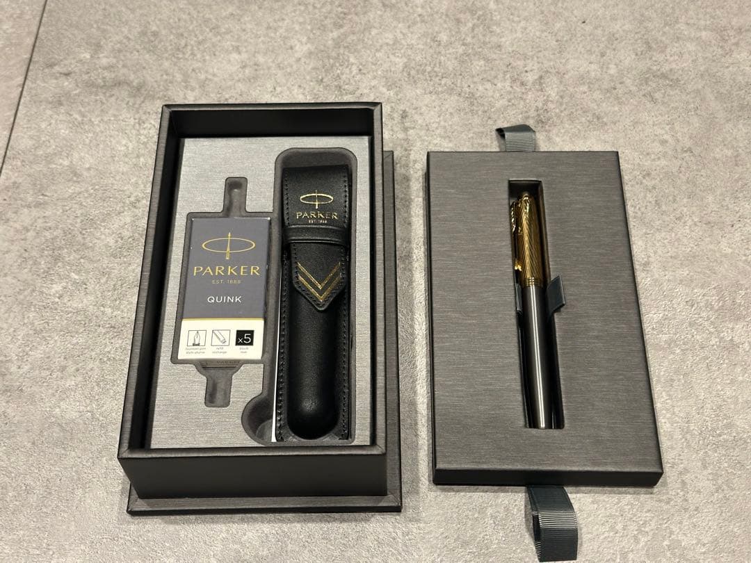 【未使用】プレゼントにParker パーカーIM 万年筆 ブラック レザーケース