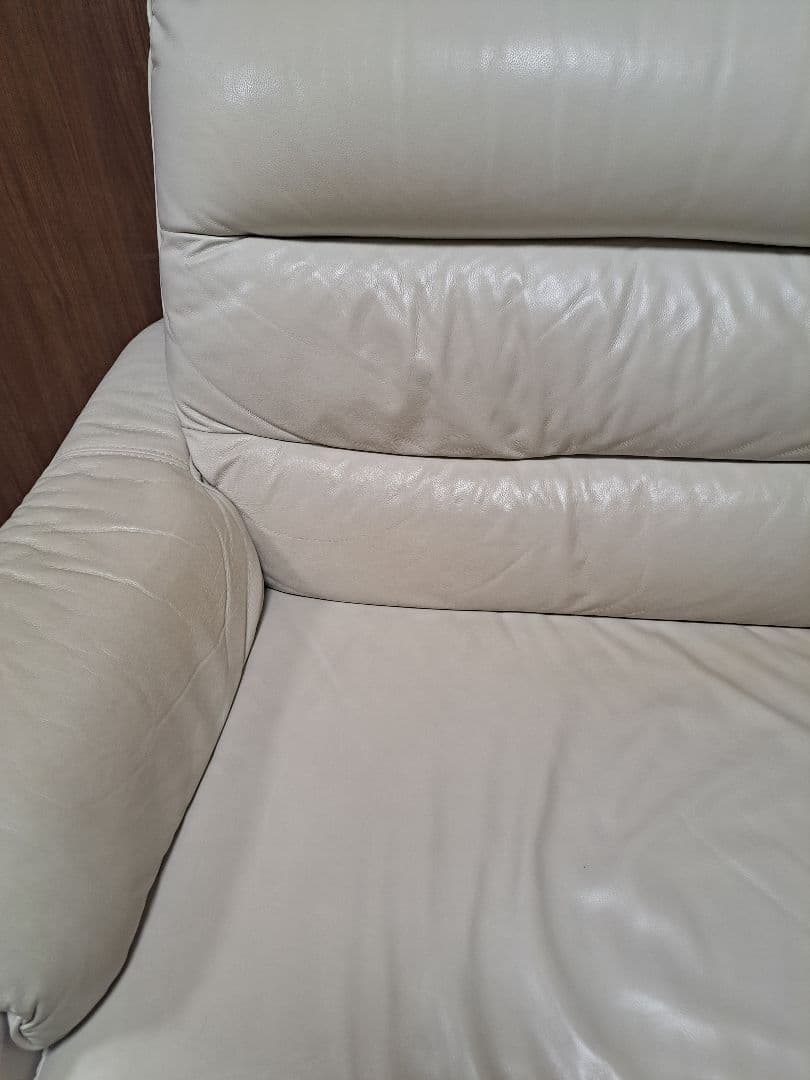 NITORI　電動リクライニング機能付き　クリーム色ソファ