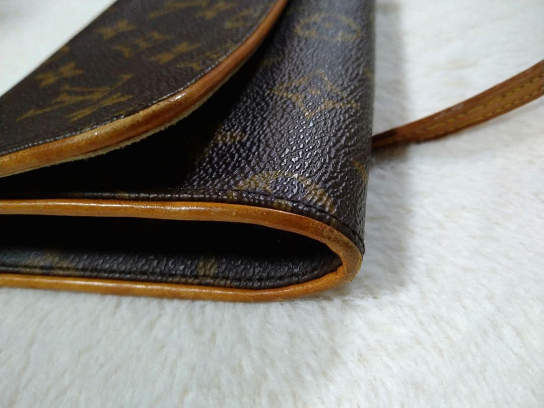 ルイヴィトン　LOUIS VUITTON　ポシェットツイン　ショルダーバッグ