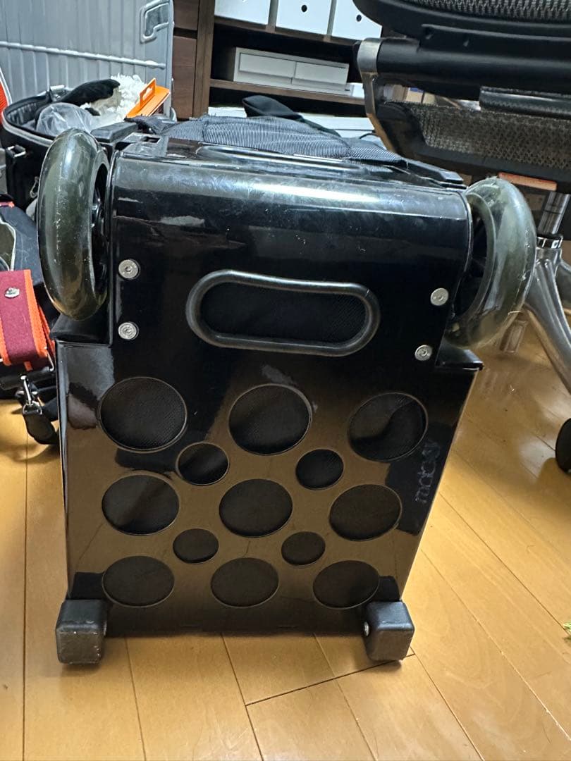 r  ZUCA PRO Travel ズーカ 座れる キャリーケース