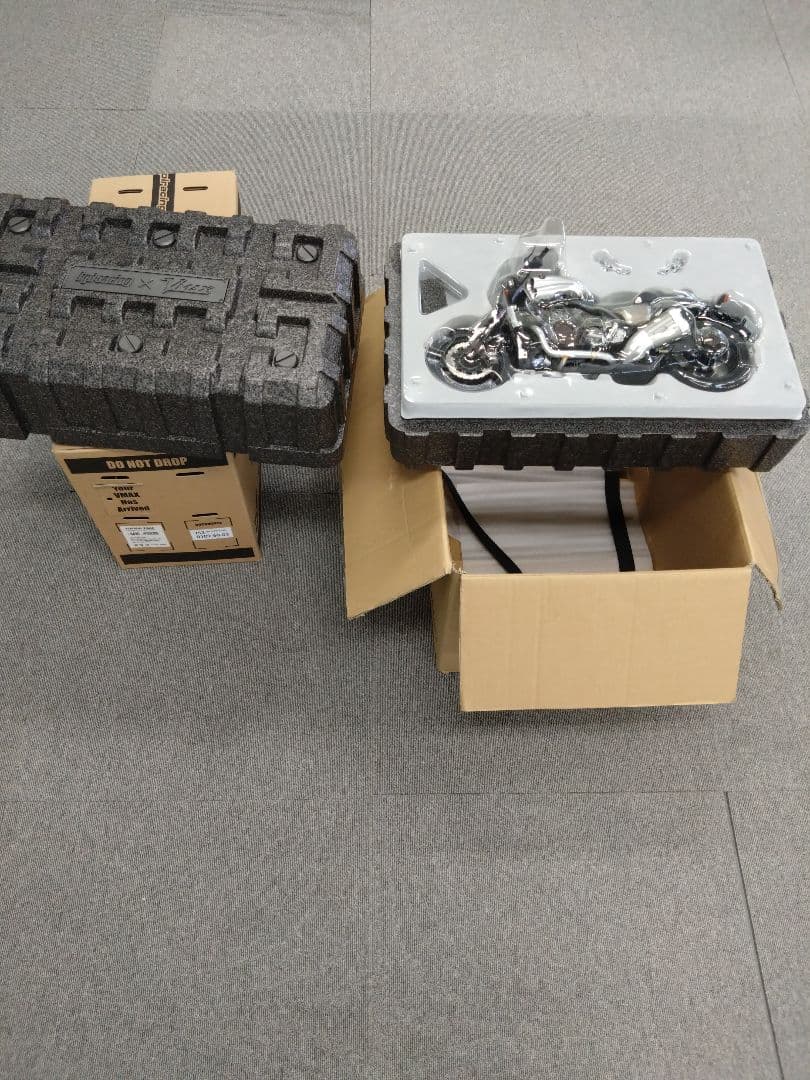 hpi-racing VMAX1700 1:6スケールモデル