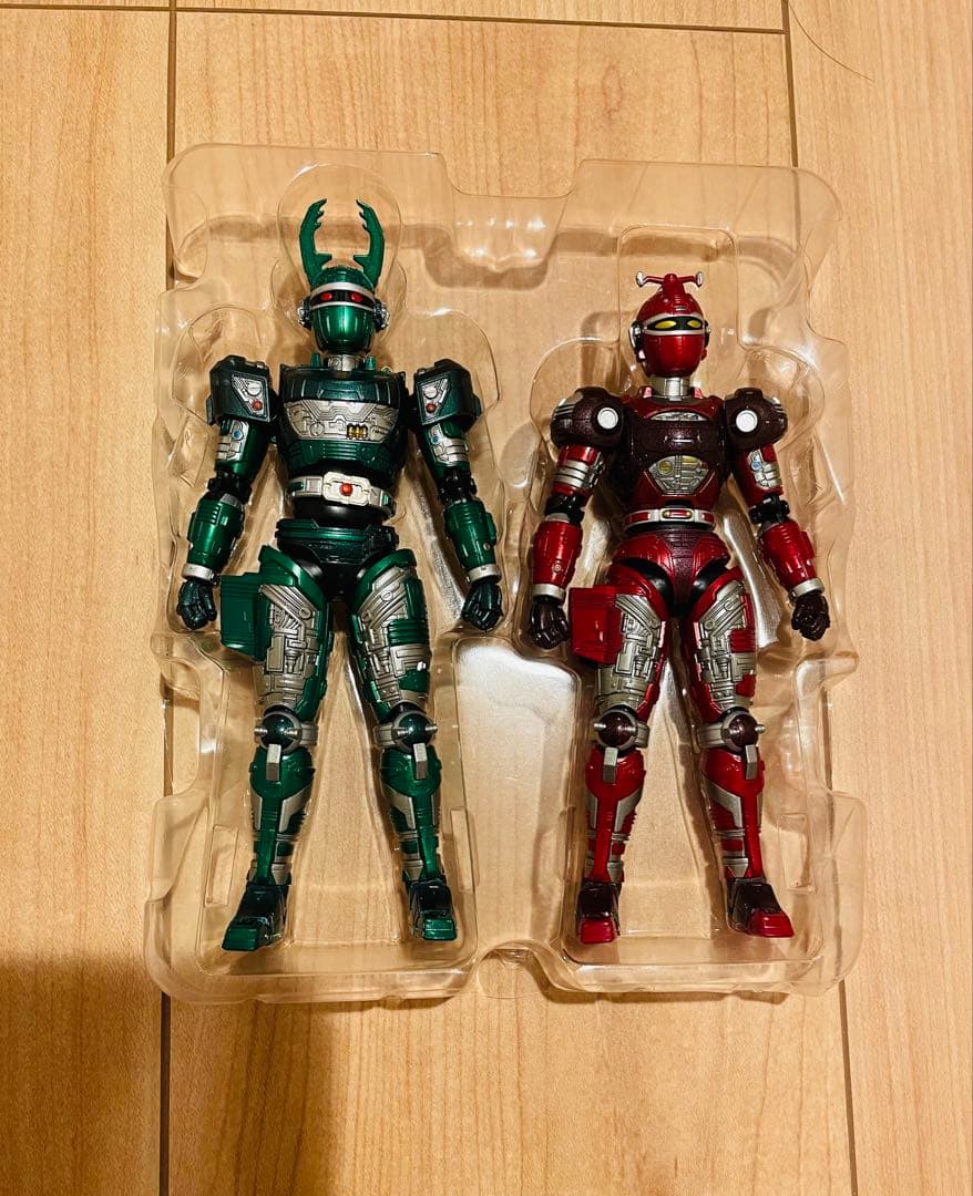 フィギュアーツ　重甲ビーファイター　ジースタッグ&レッドル