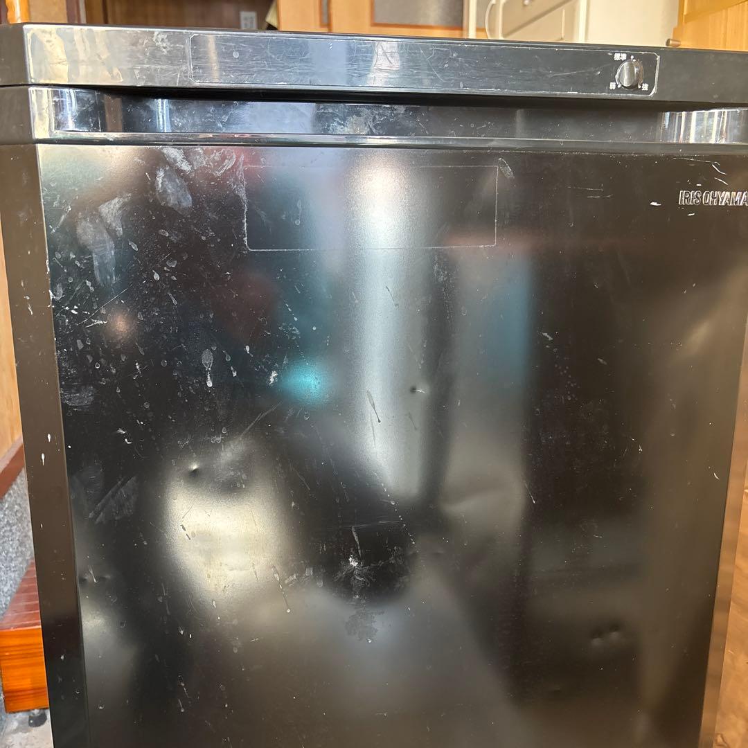 引取可2021年製 IRIS OHYAMA 冷凍庫 IUSD-9B-B 85L