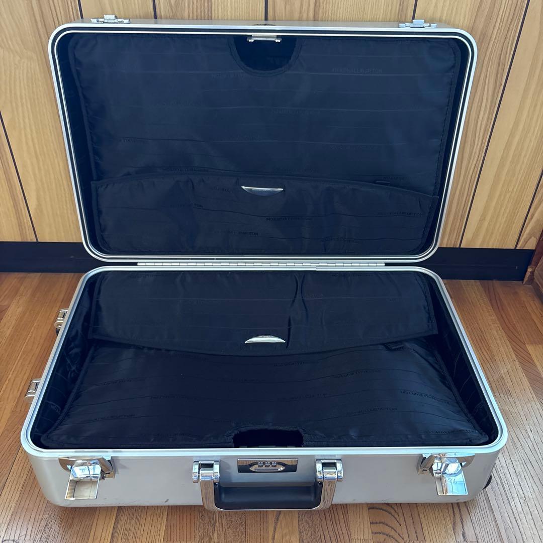 ゼロハリバートン スーツケース 小型・2輪