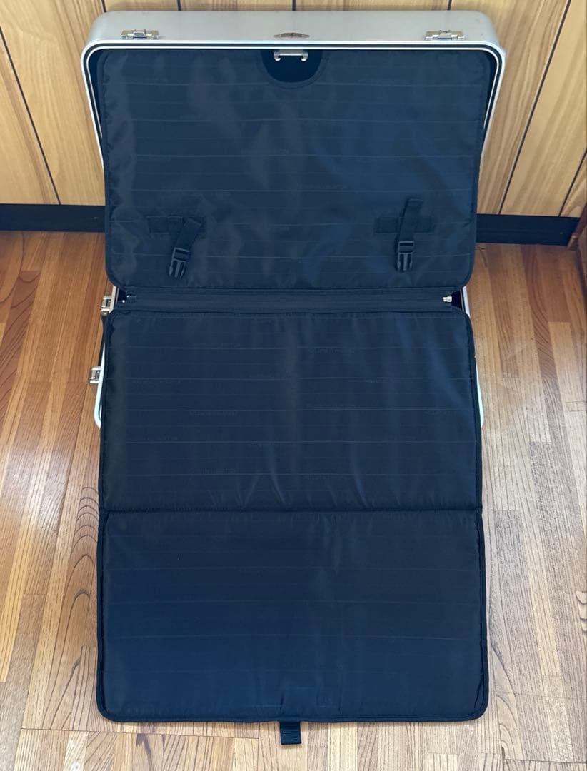 ゼロハリバートン スーツケース 小型・2輪