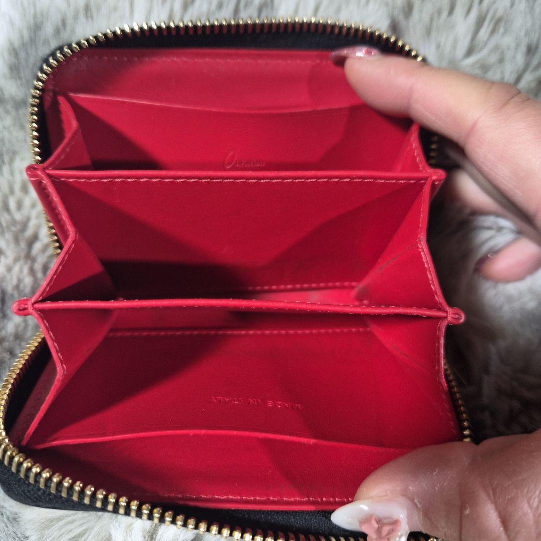 ルブタン　ケース