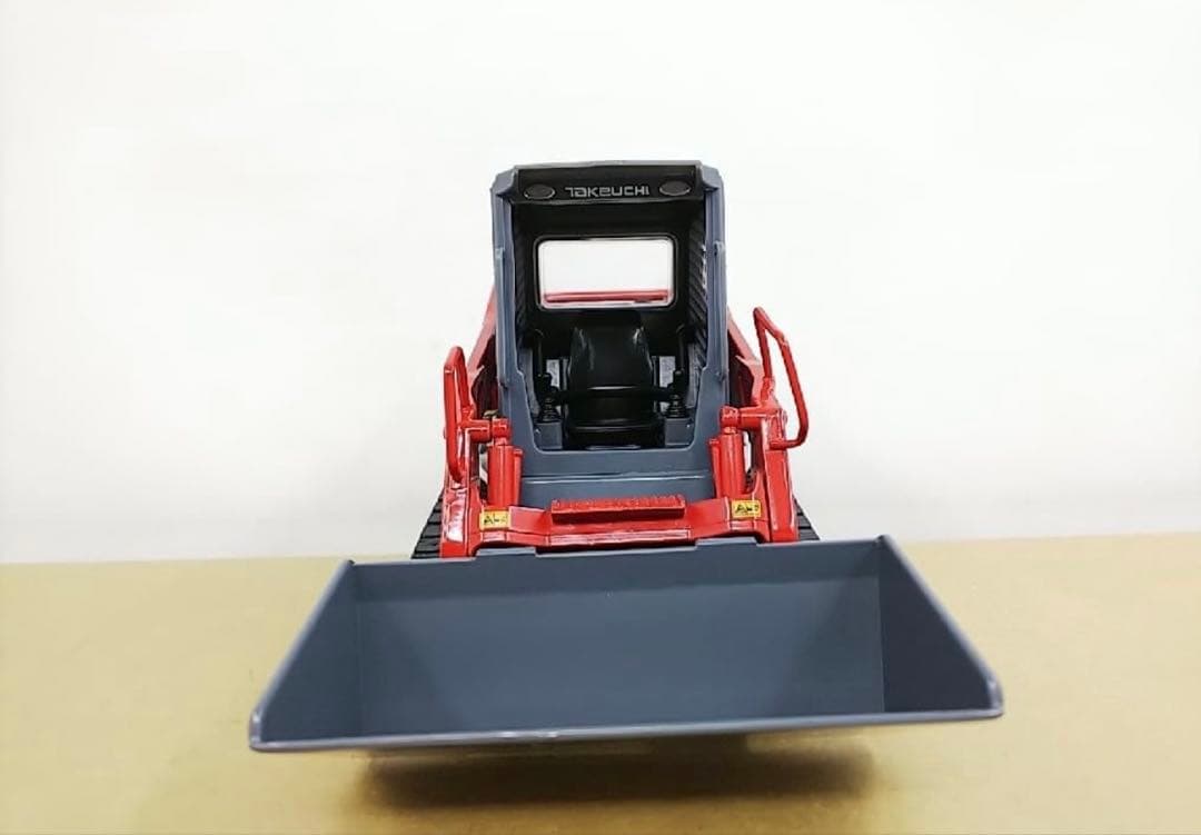 TAKEUCHI TL12V2 ミニカー 赤/灰色1/24