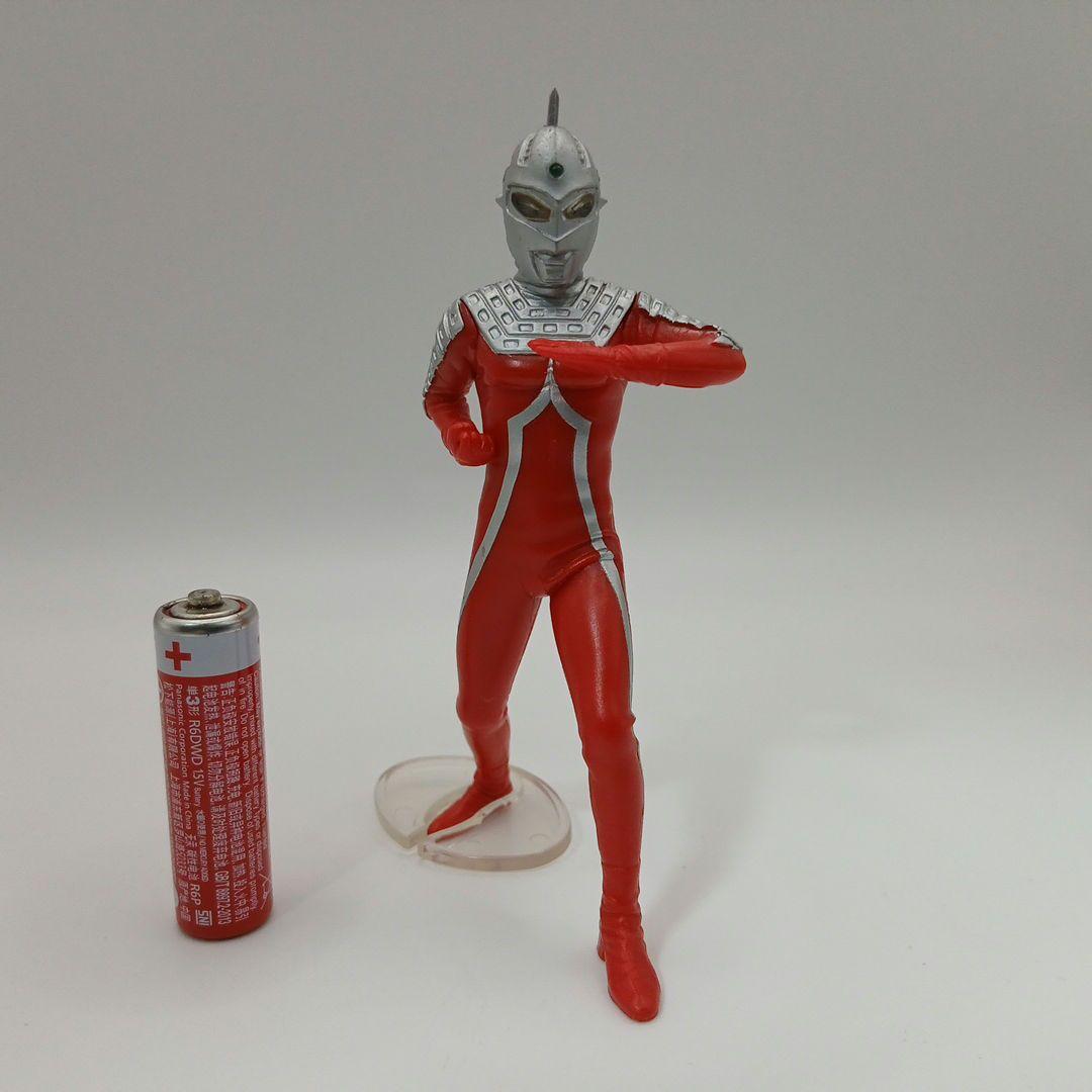 ウルトラマンセブン　ソフビ　フィギュア　大怪獣シリーズ　エメリウム光線ポーズ