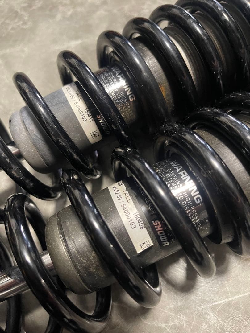 ハーレー　リアサスペンション　xl1200cx