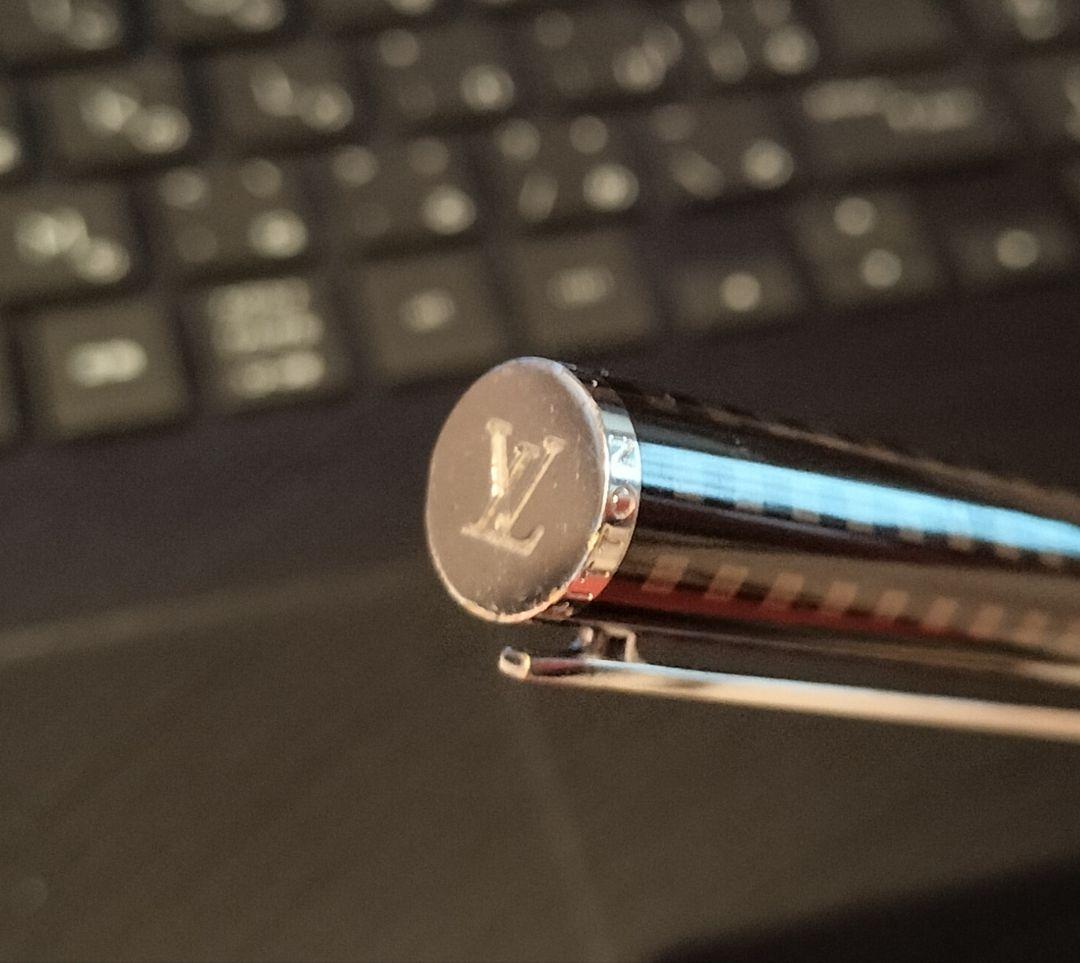 美品　ルイヴィトン　キャップ式ボールペン　ジェットラックダミエ　ローラーボール