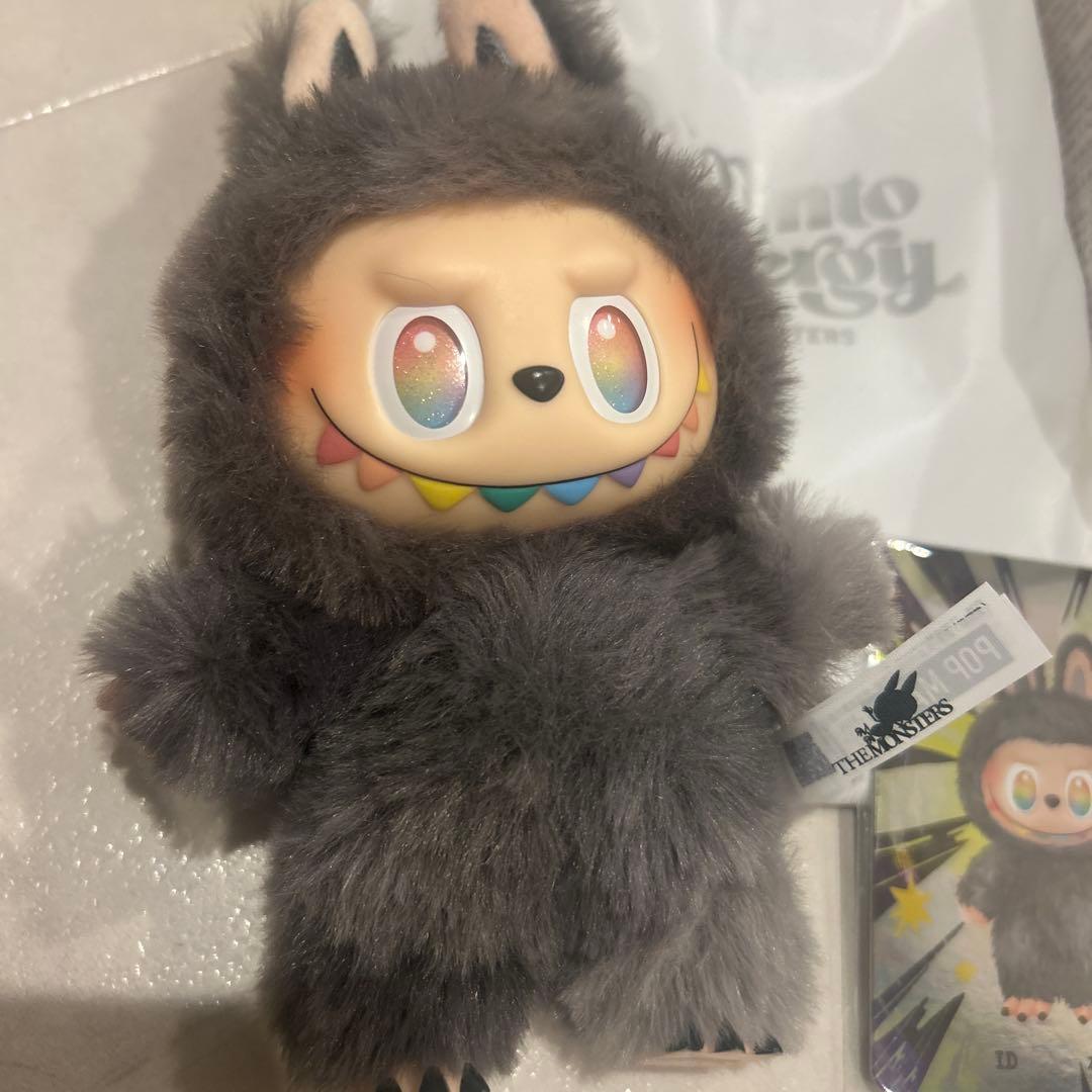 正規品　labubu ラブブ　Big into energy シークレット