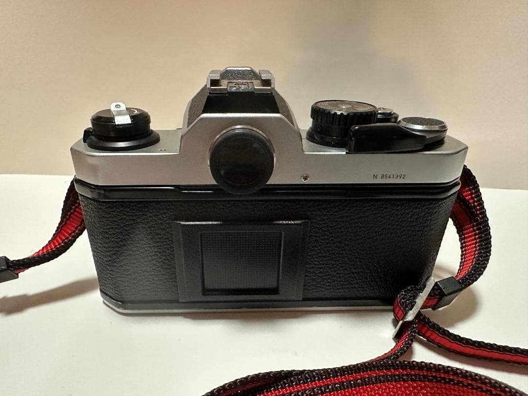 Nikon NewFM2 フィルムカメラ　シルバー NIKKOR 35mm F2