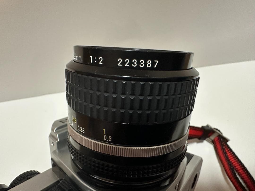 Nikon NewFM2 フィルムカメラ　シルバー NIKKOR 35mm F2