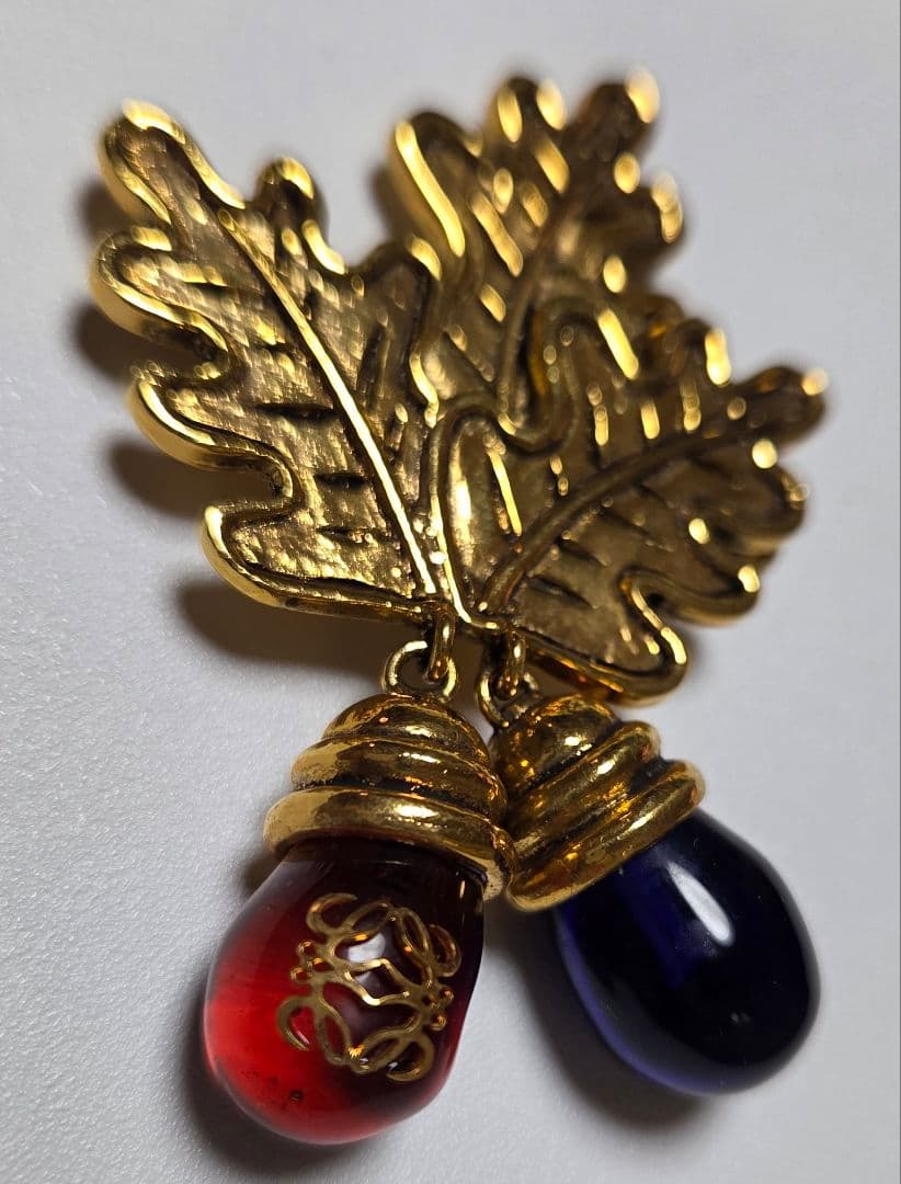 ヴィンテージ LOEWE ロエベ ピンブローチ 木の実 GOLD