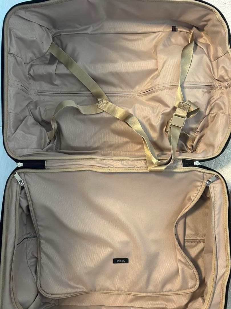 マサさま専用TUMI ブラック キャリーケース