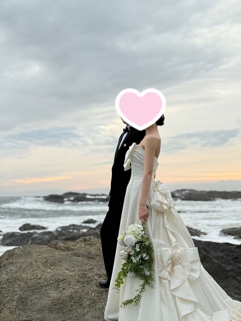 ウェディングドレス ストラップレス サテン