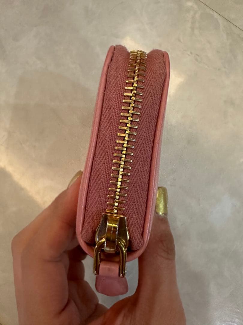 PRADA ピンク 二つ折り財布