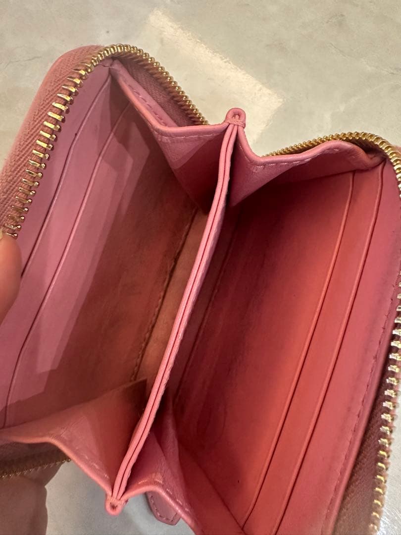 PRADA ピンク 二つ折り財布