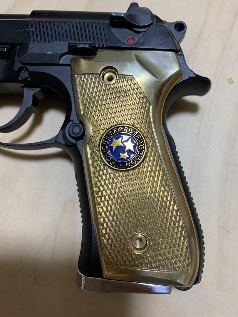 レア物　新品ベレッタ 各社m9用サムライエッジ風真鍮グリップ　メタリオン金属製