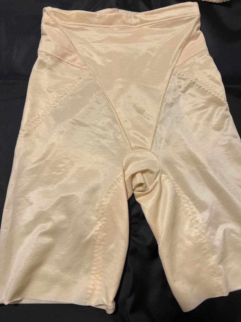 FOUR SIS & CO. ブライダルインナー E70